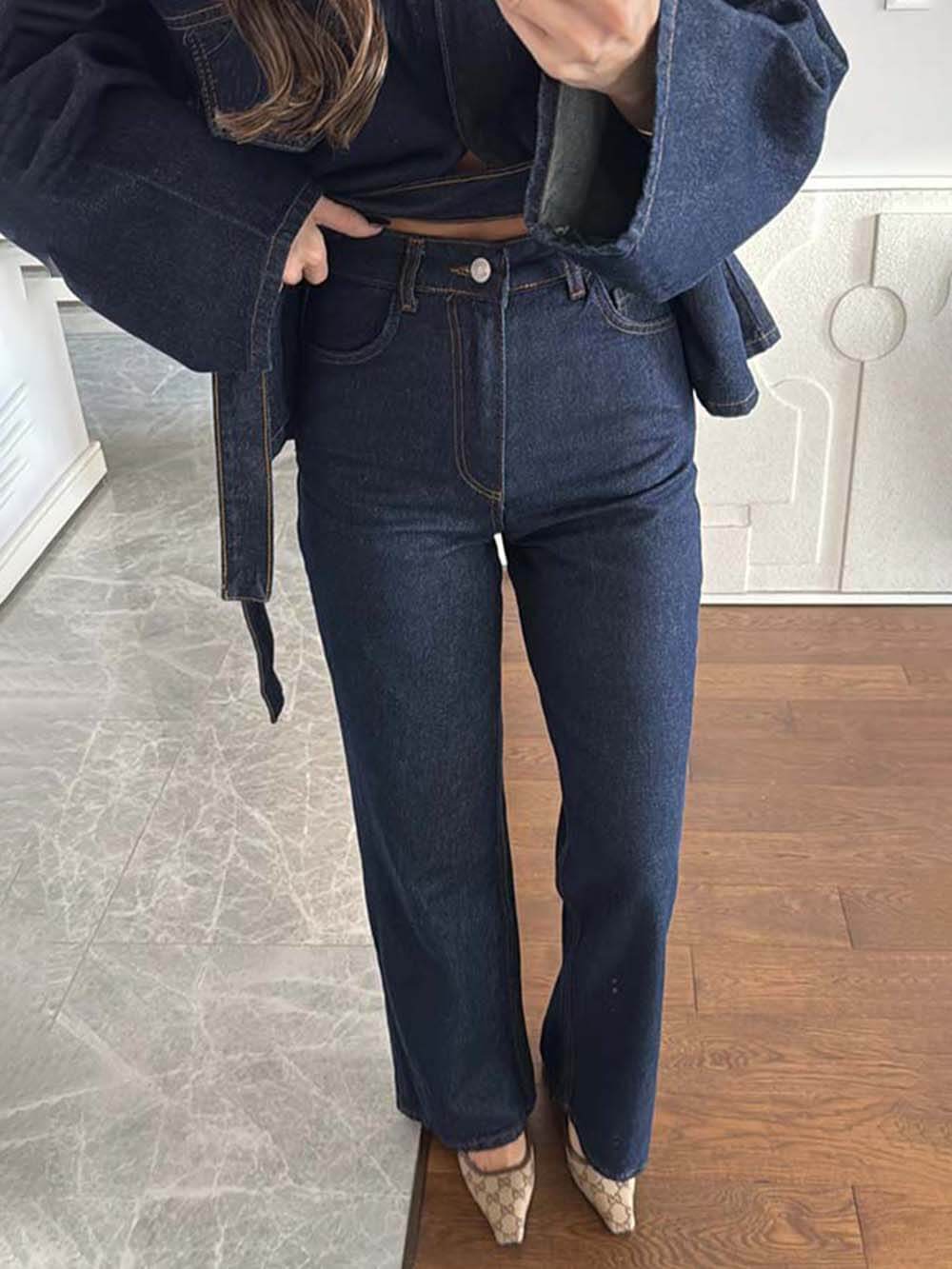 Veste en jean boutonnée à manches longues et col à poches, style workwear classique