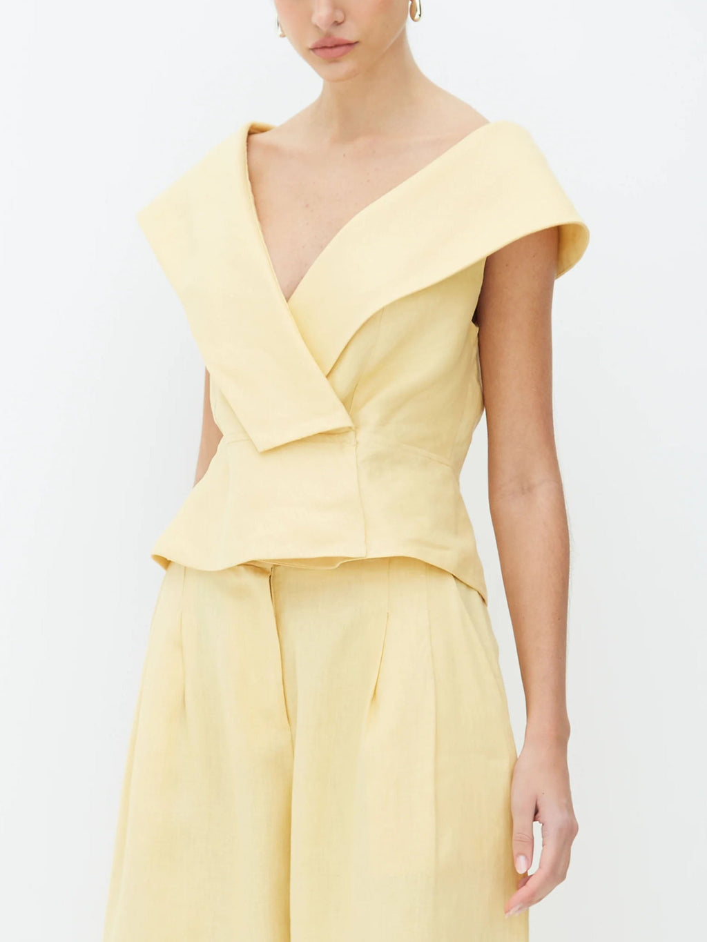 Elegant V-neck Short-sleeved Waist Shirt