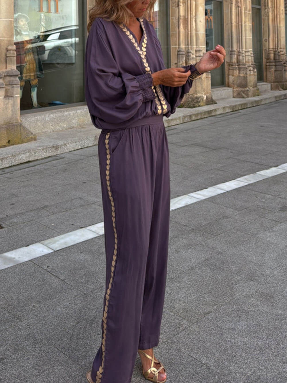 Modern Feel Unique Gold Trim Stitching Elastic Waistband Pocket Straight Pants