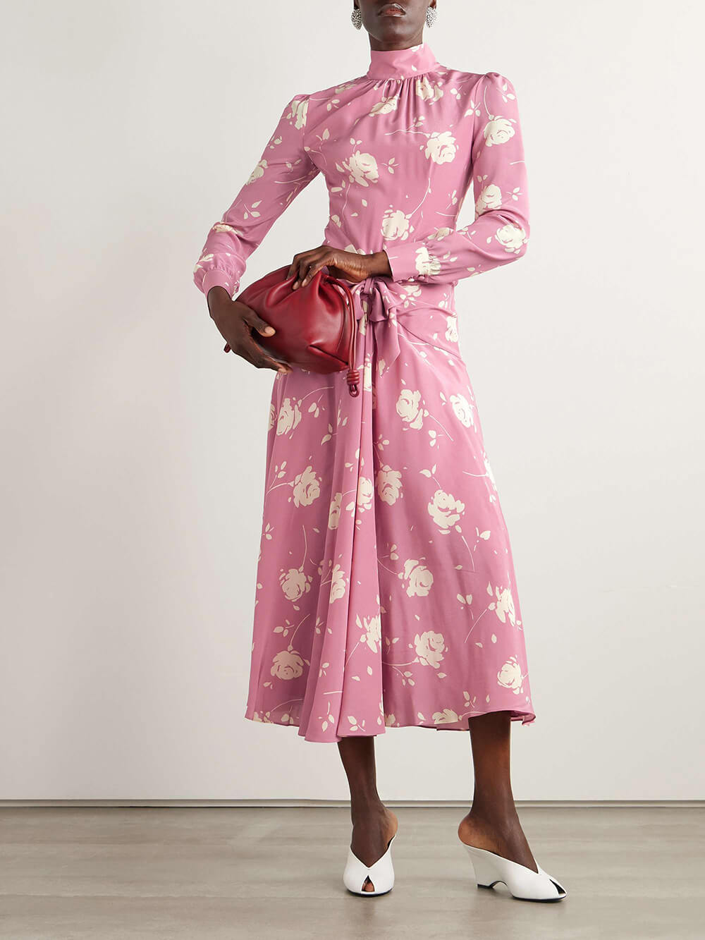 Robe mi-longue à imprimé floral froncé et nœud rétro