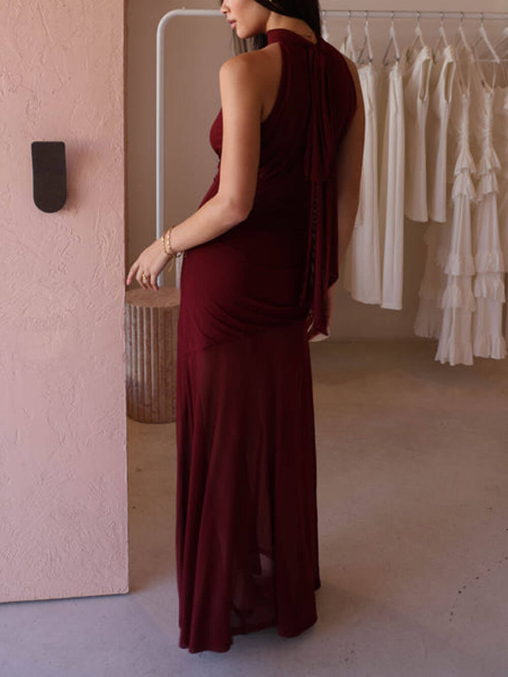 Robe longue plissée à empiècements en maille et nœud papillon style frais