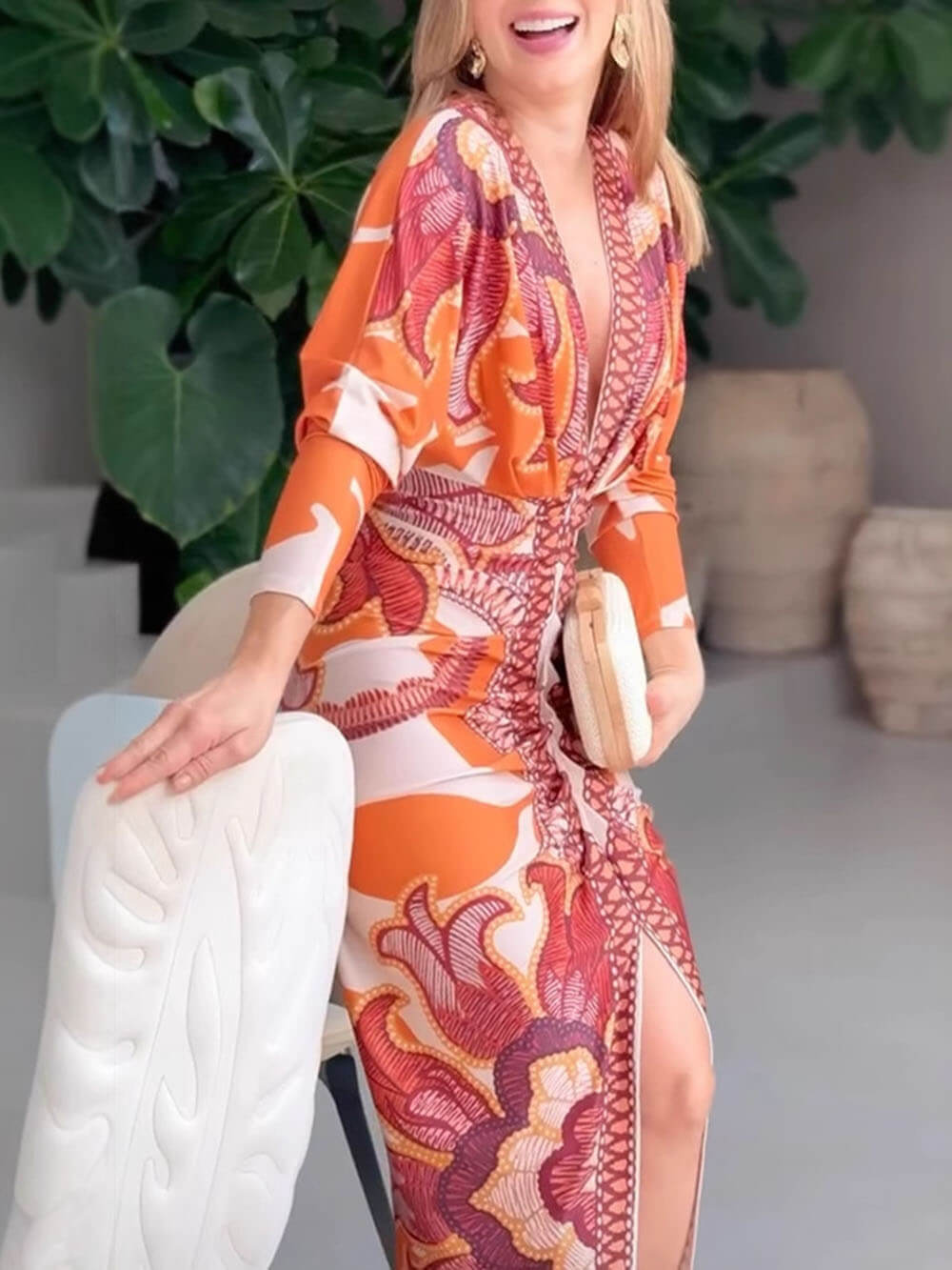 Elegantes, sexy Kleid mit Blumenmuster, V-Ausschnitt, langen Ärmeln und Schlitz