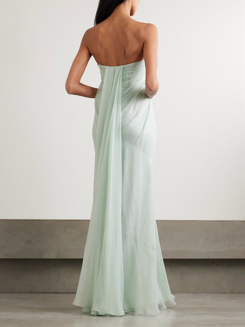 Elegant Strapless Flowing Chiffon Maxi Dress
