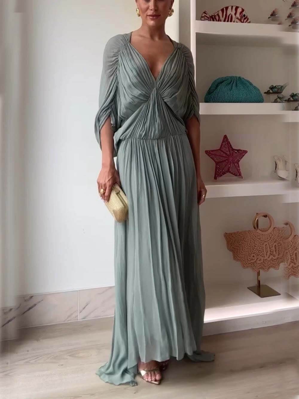 Wunderschön plissiertes, drapiertes Maxikleid mit V-Ausschnitt und Fledermausärmeln