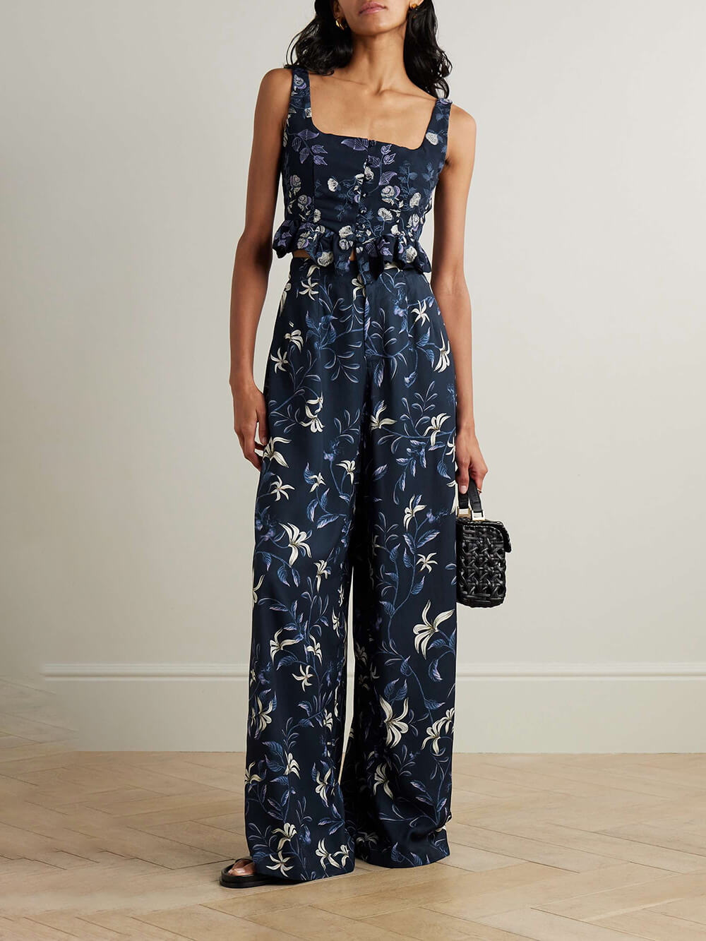 Pantalon large en satin à imprimé floral délicat