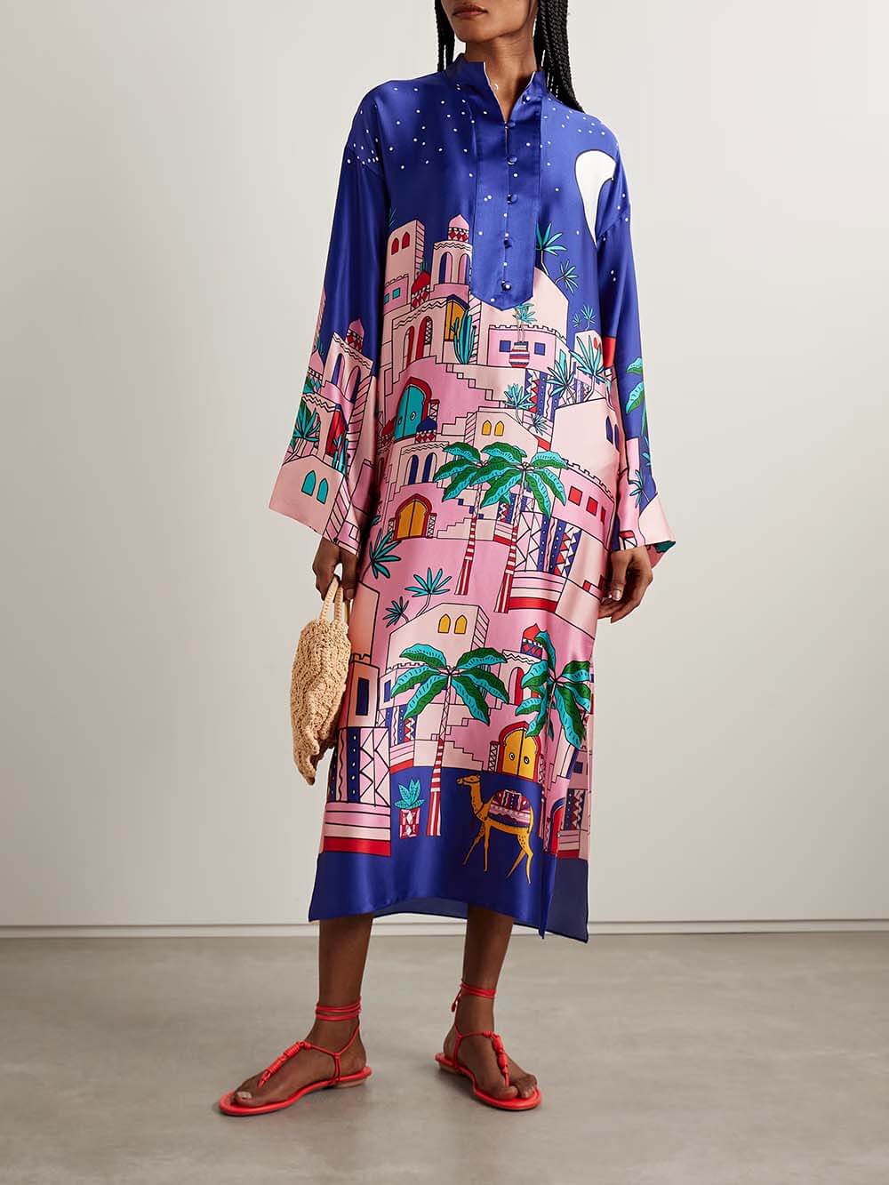 Unique Seaside – Langärmliges Kaftan-Midikleid mit Satin-Print und Knopfleiste, Schlitz