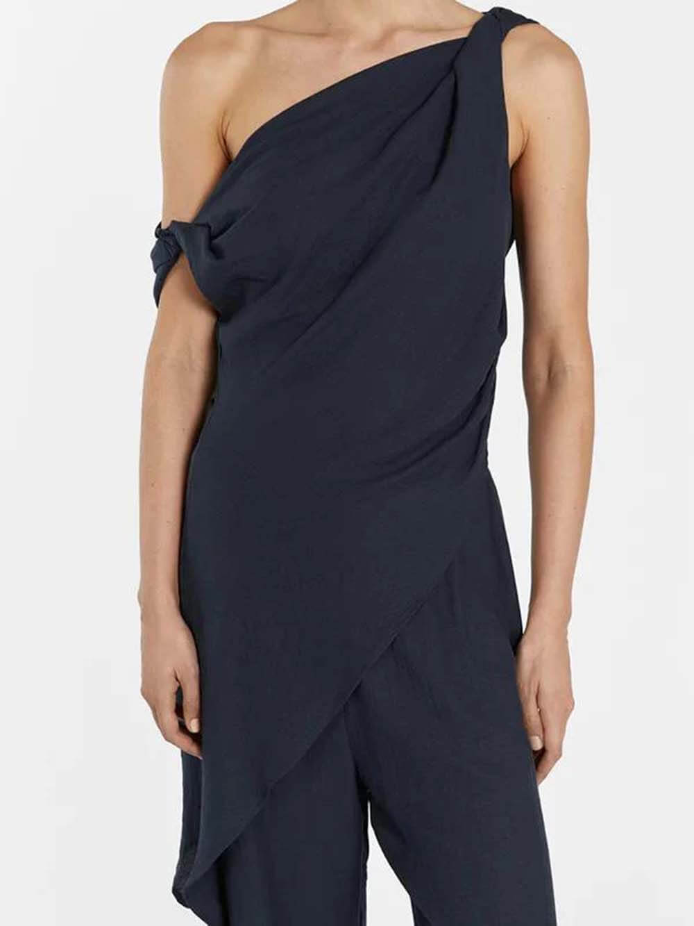 Ensemble décontracté avec haut asymétrique torsadé et pantalon en lin mélangé