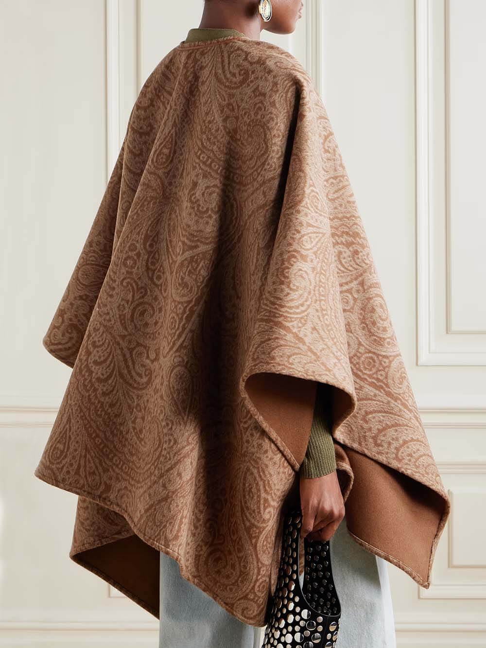 Lässiger Cape-Mantel mit Lederbesatz und Paisley-Print
