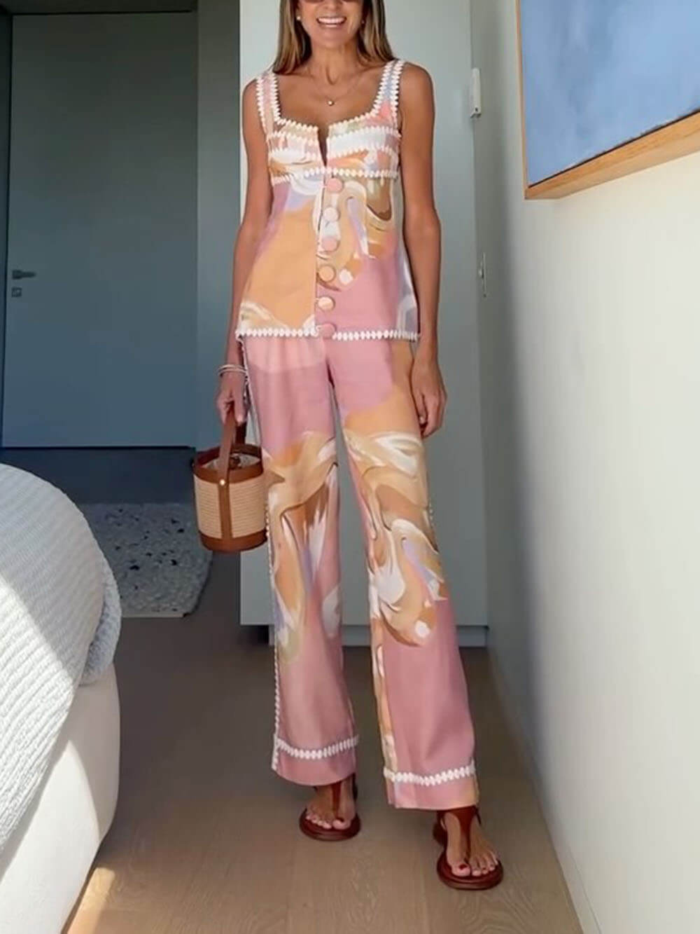 Sommerliche Leinenmischung mit Blumenbesatz, hoher Taille und Tasche, lockere Hose