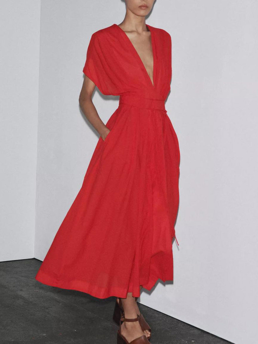 Robe midi plissée élégante à col en V et cordon de serrage