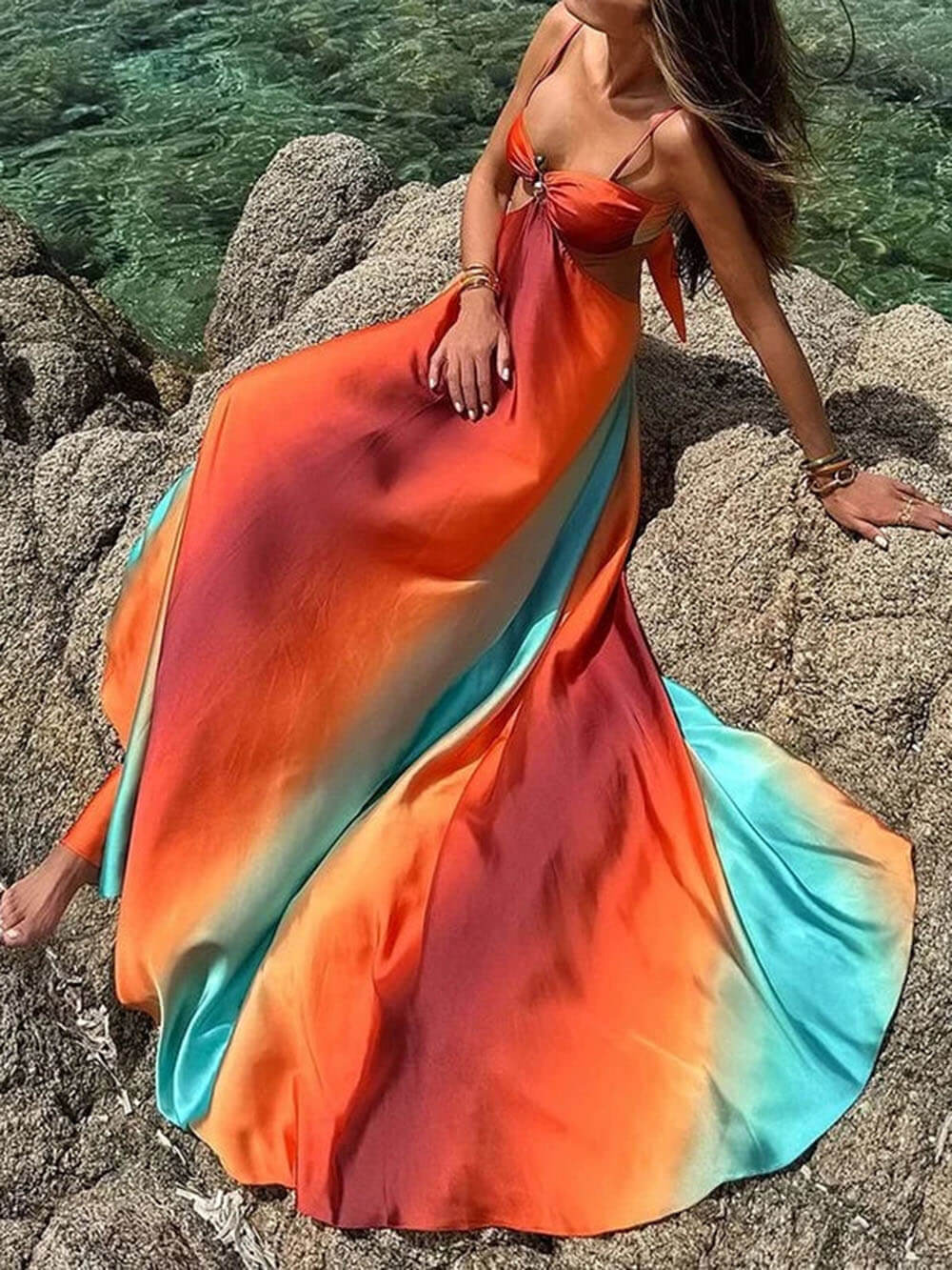 Robe longue à bretelles unique et colorée dégradée