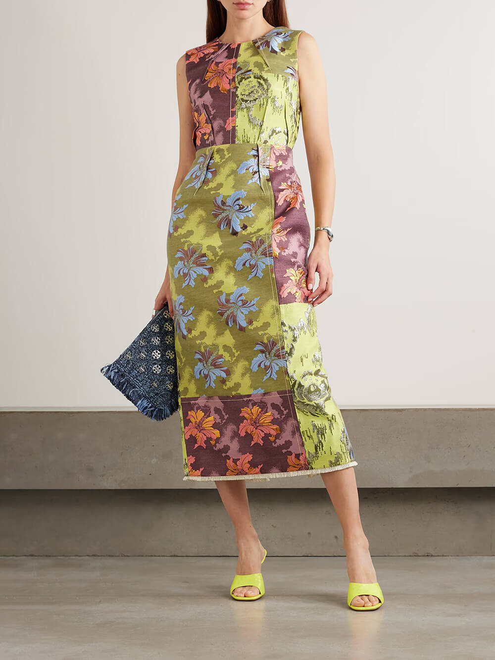 Robe mi-longue rétro à imprimé floral patchwork unique