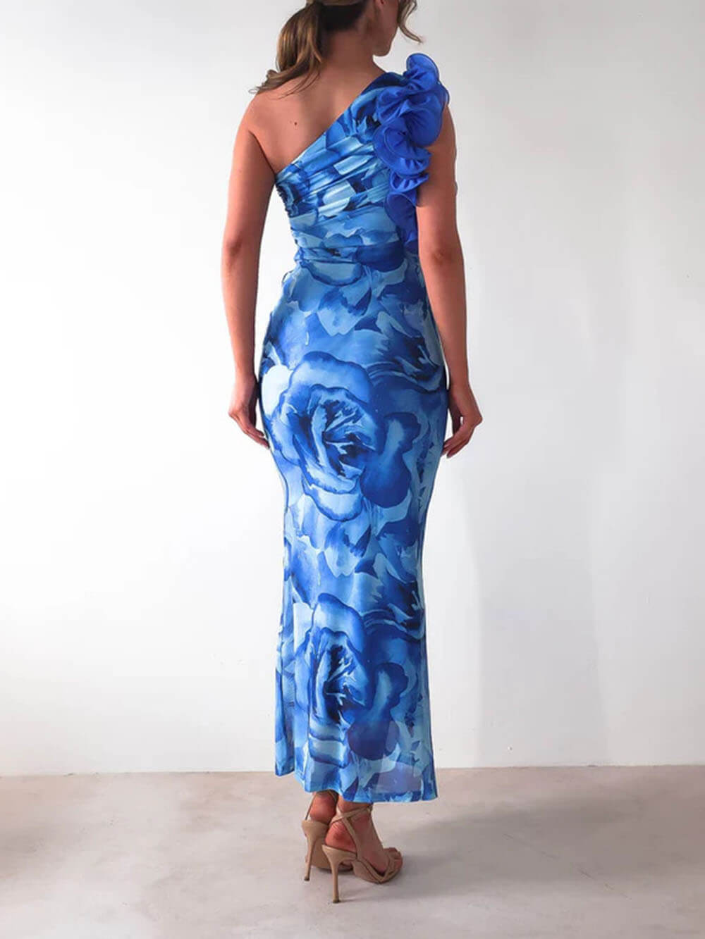 Sexy, elegantes, ärmelloses, eng anliegendes Partykleid mit dreidimensionalem Blumendruck