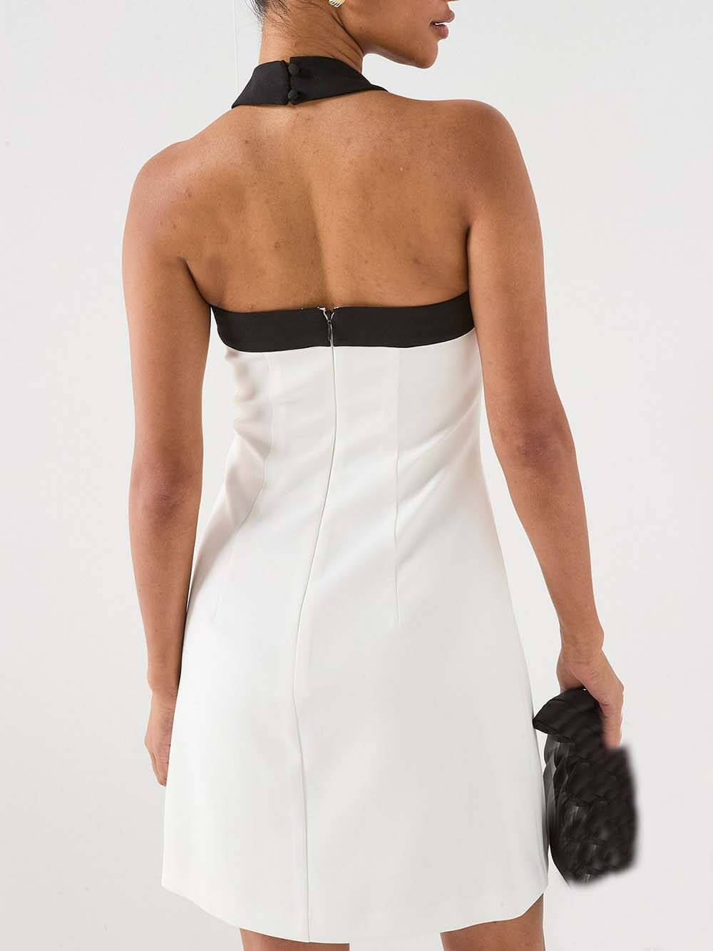 Elegantes Minikleid mit einfarbiger Schleife