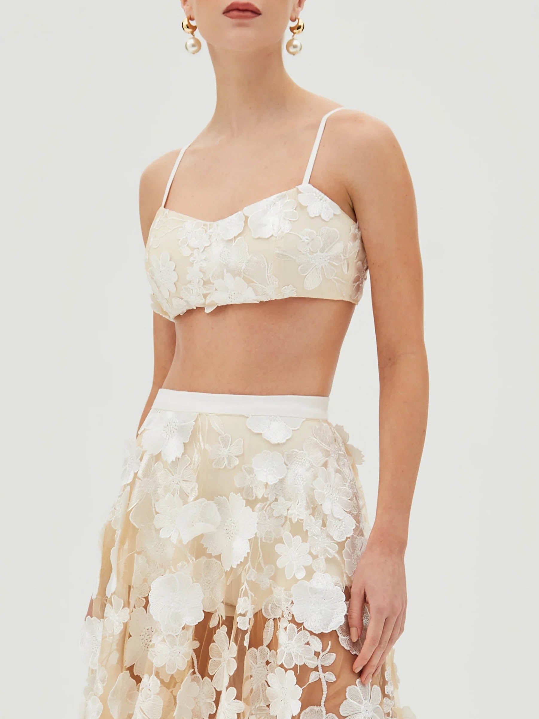 Haut bralette brodé de fleurs exquises