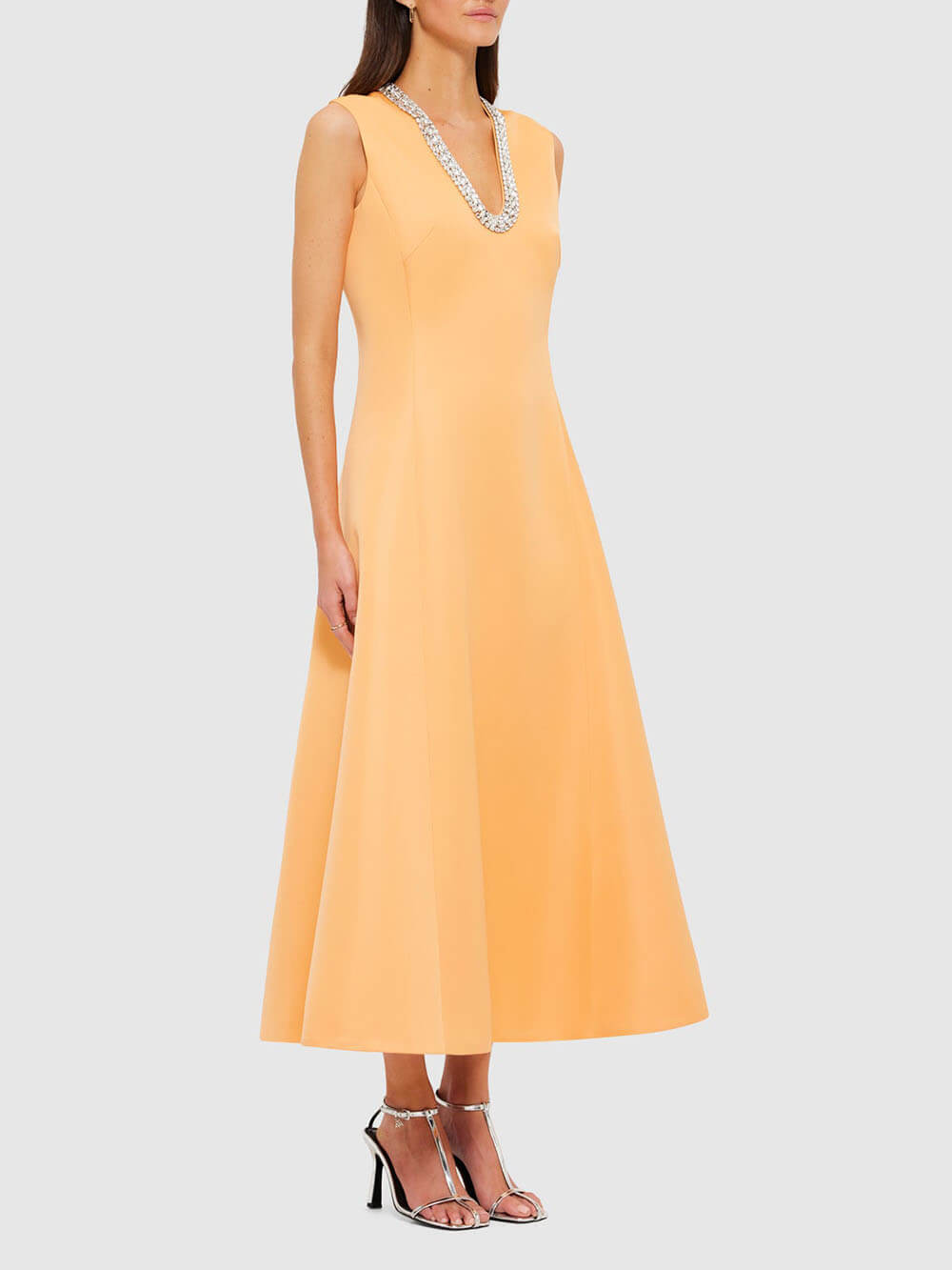 Anspruchsvolles Maxikleid mit Paillettenverzierung