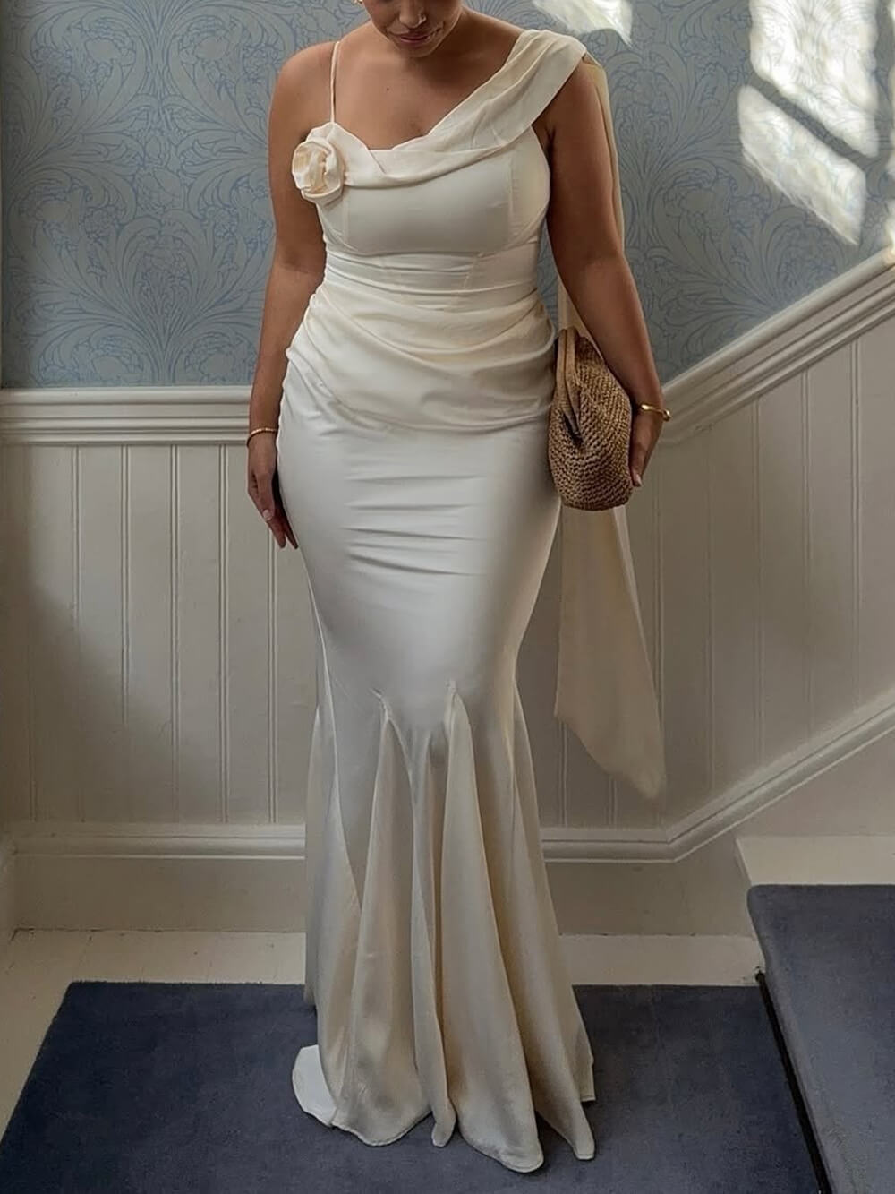 Elegantes, plissiertes Maxi-Partykleid mit Fischschwanz-Schleife