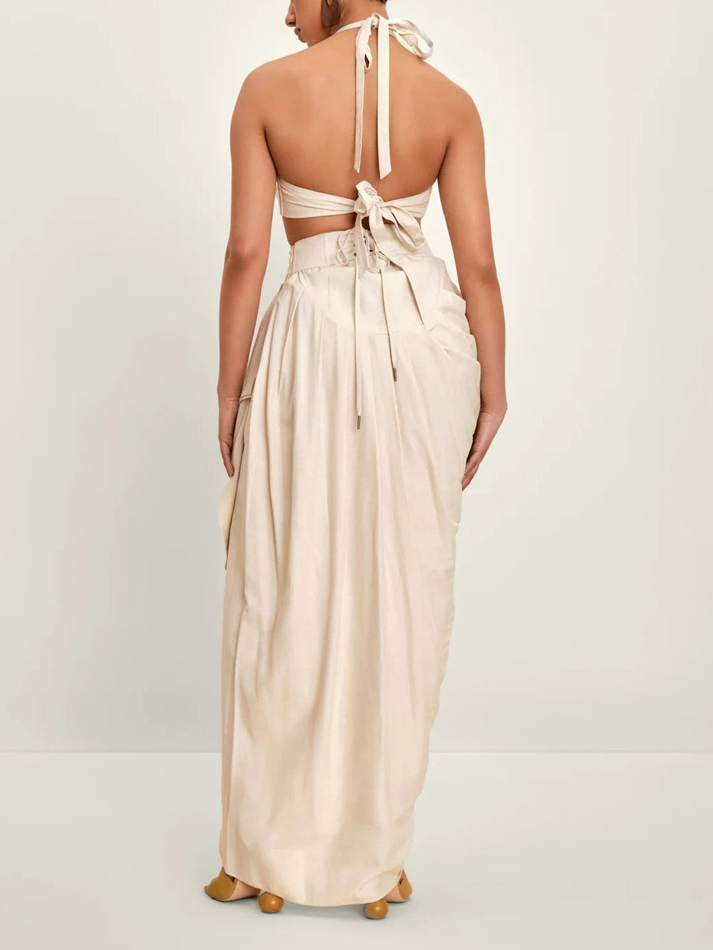 Zweiteiliges Set aus leger geschnittenem Crop-Top und Faltenrock