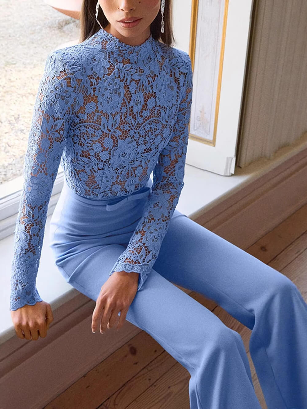 Combinaison évasée élégante en dentelle à fleurs et patchwork, manches longues, nœud et ceinture