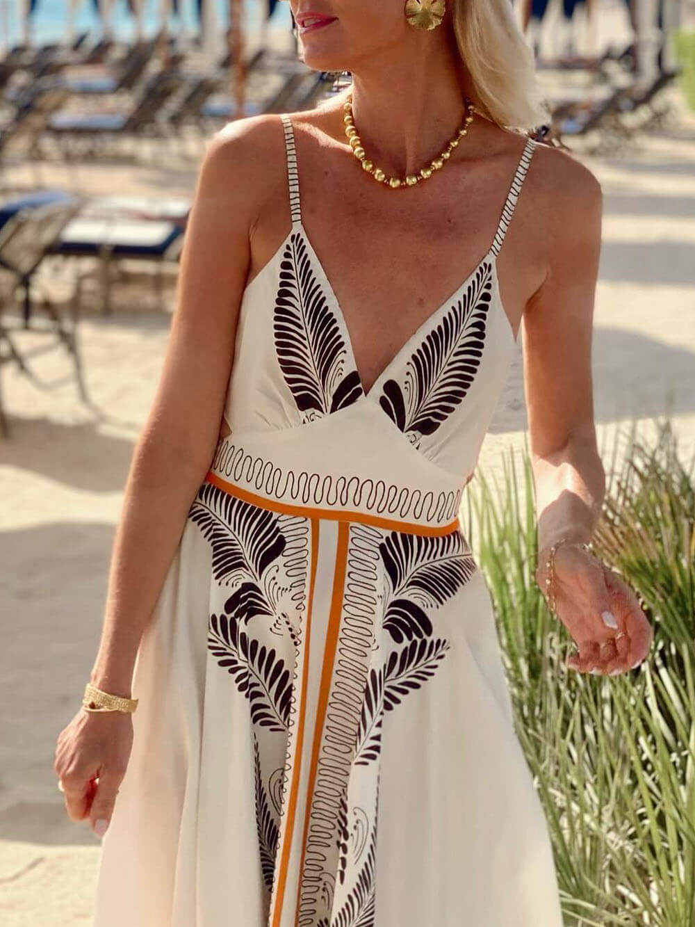 Klassisches, einzigartig bedrucktes Iinen-Maxikleid mit V-Ausschnitt und Schleife in der Taille