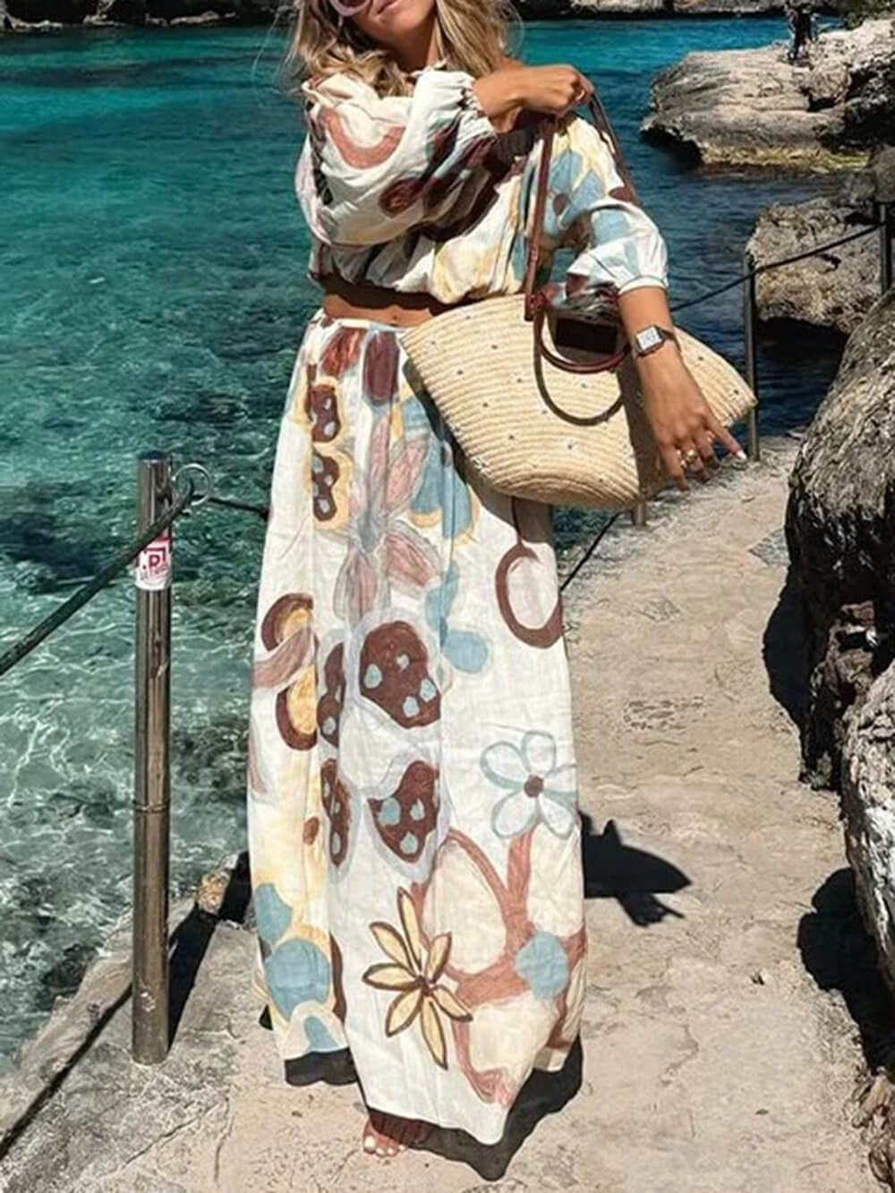 Haut court froncé à manches lanternes et épaules dénudées, imprimé tendance