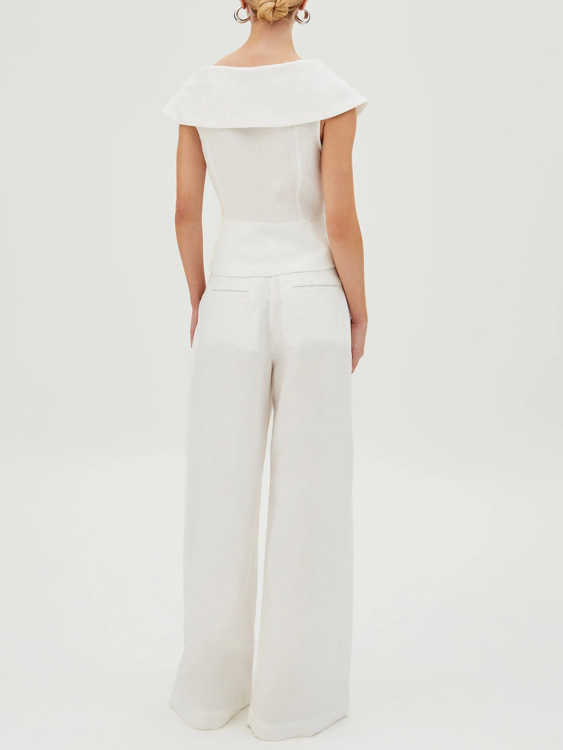 Elegante Hose mit weitem Bein und Faltentaschen