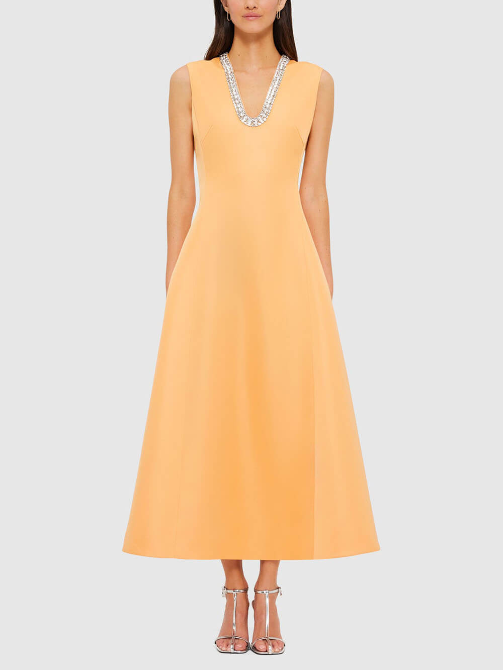 Anspruchsvolles Maxikleid mit Paillettenverzierung