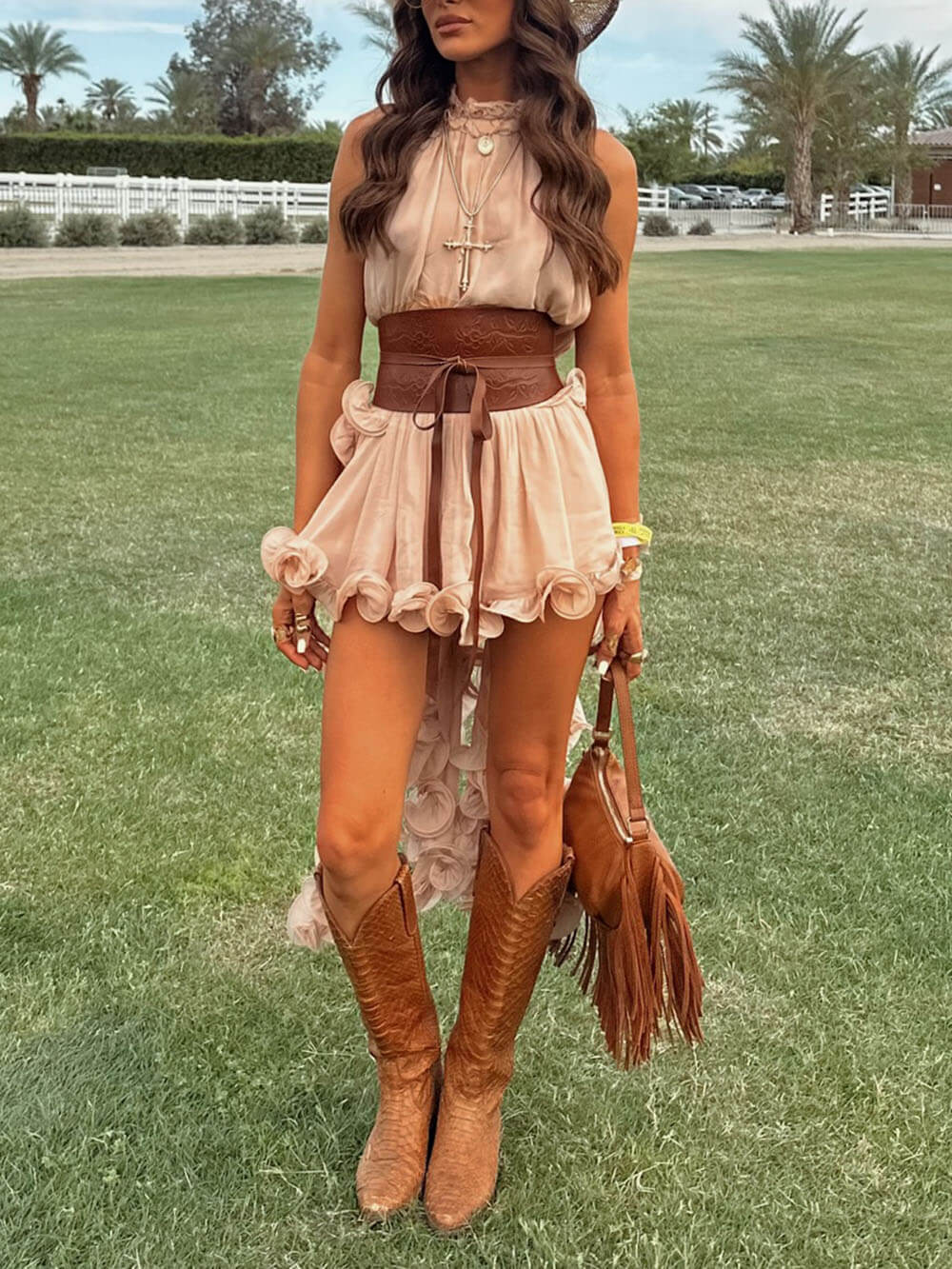 Short ample en mousseline de soie à volants ondulés et taille élastique