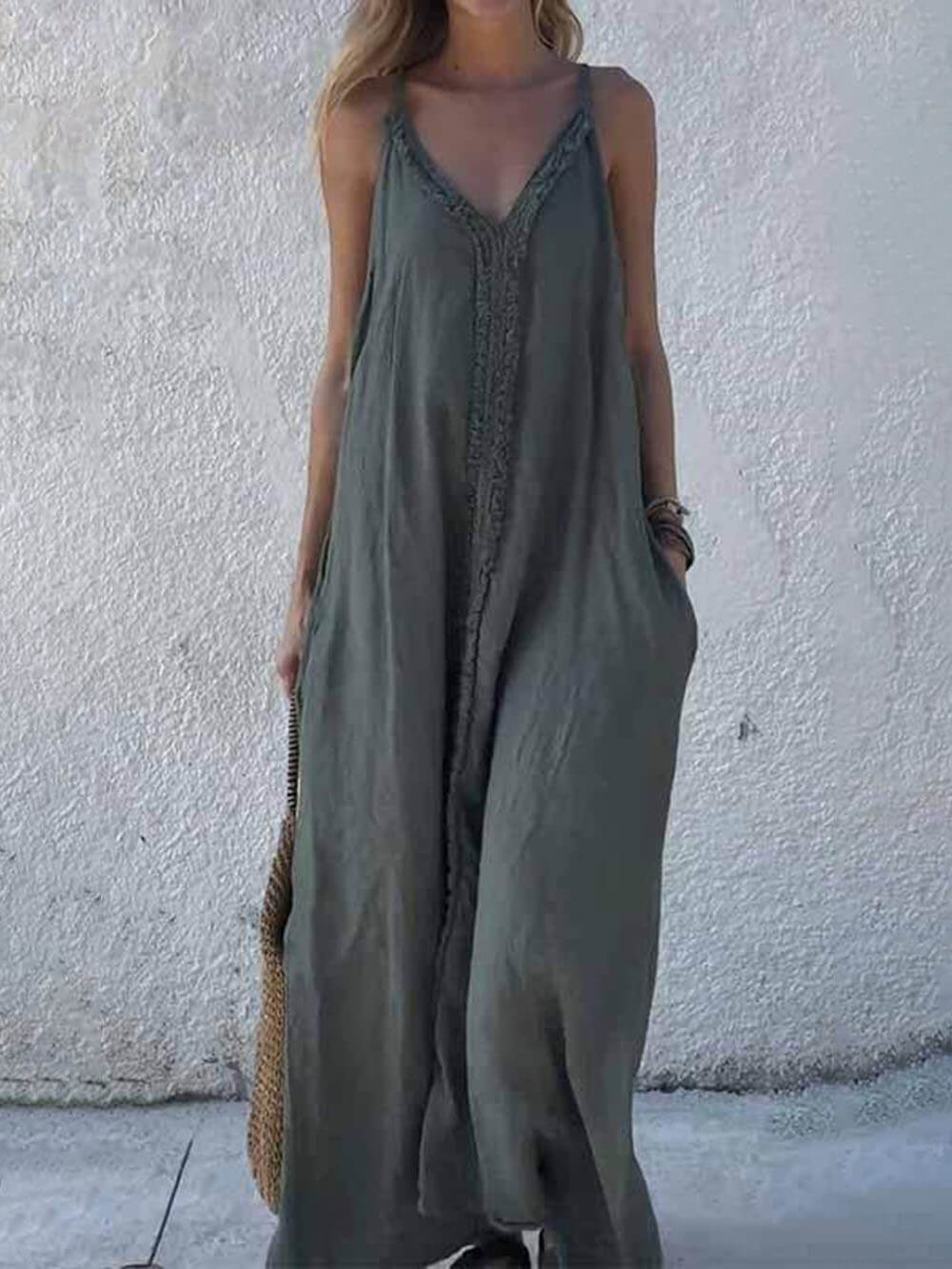 Robe longue à bretelles et col en V, moderne et unique, avec décoration en dentelle