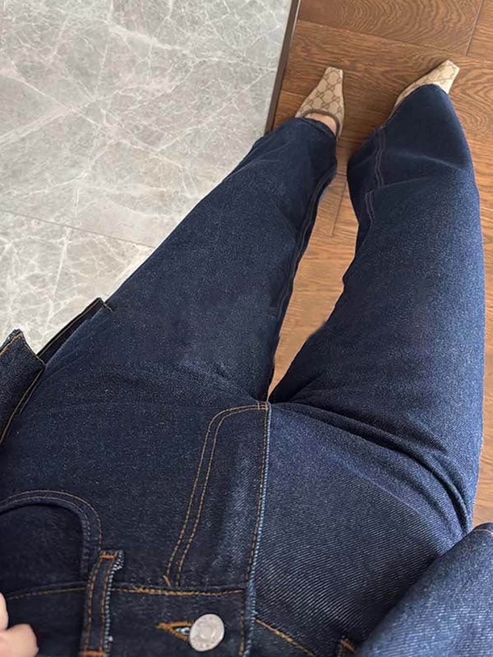 Jean droit taille haute en denim avec poches, style workwear classique