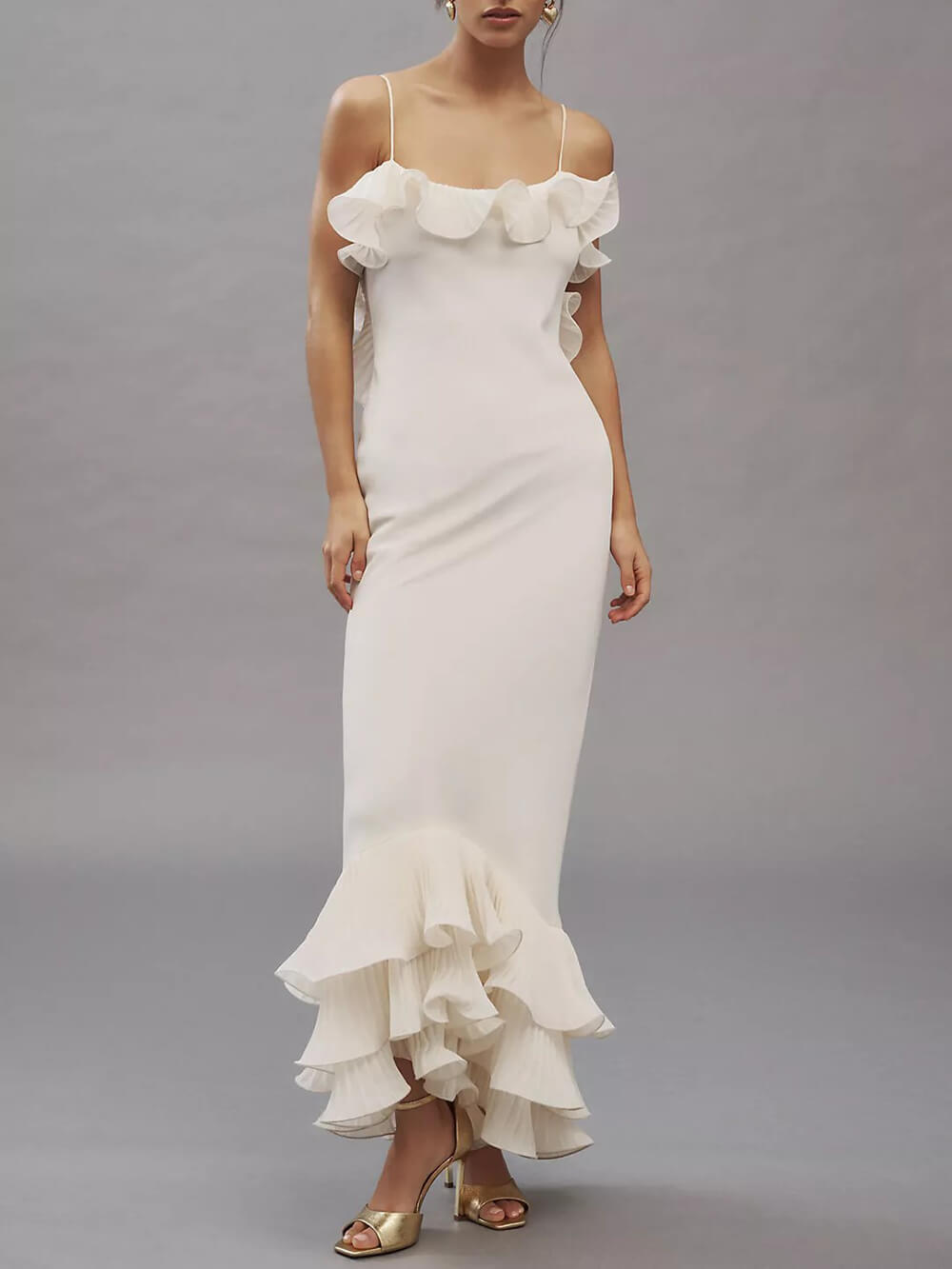 Elegantes Maxikleid aus plissiertem Chiffon mit Rüschenbesatz und Spaghettiträgern