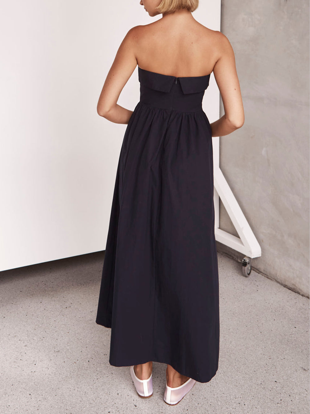 Robe mi-longue sans bretelles Tulare de style resort