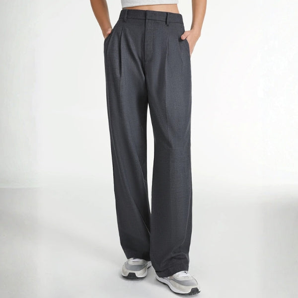 The Riviera Pleated Dress Pants