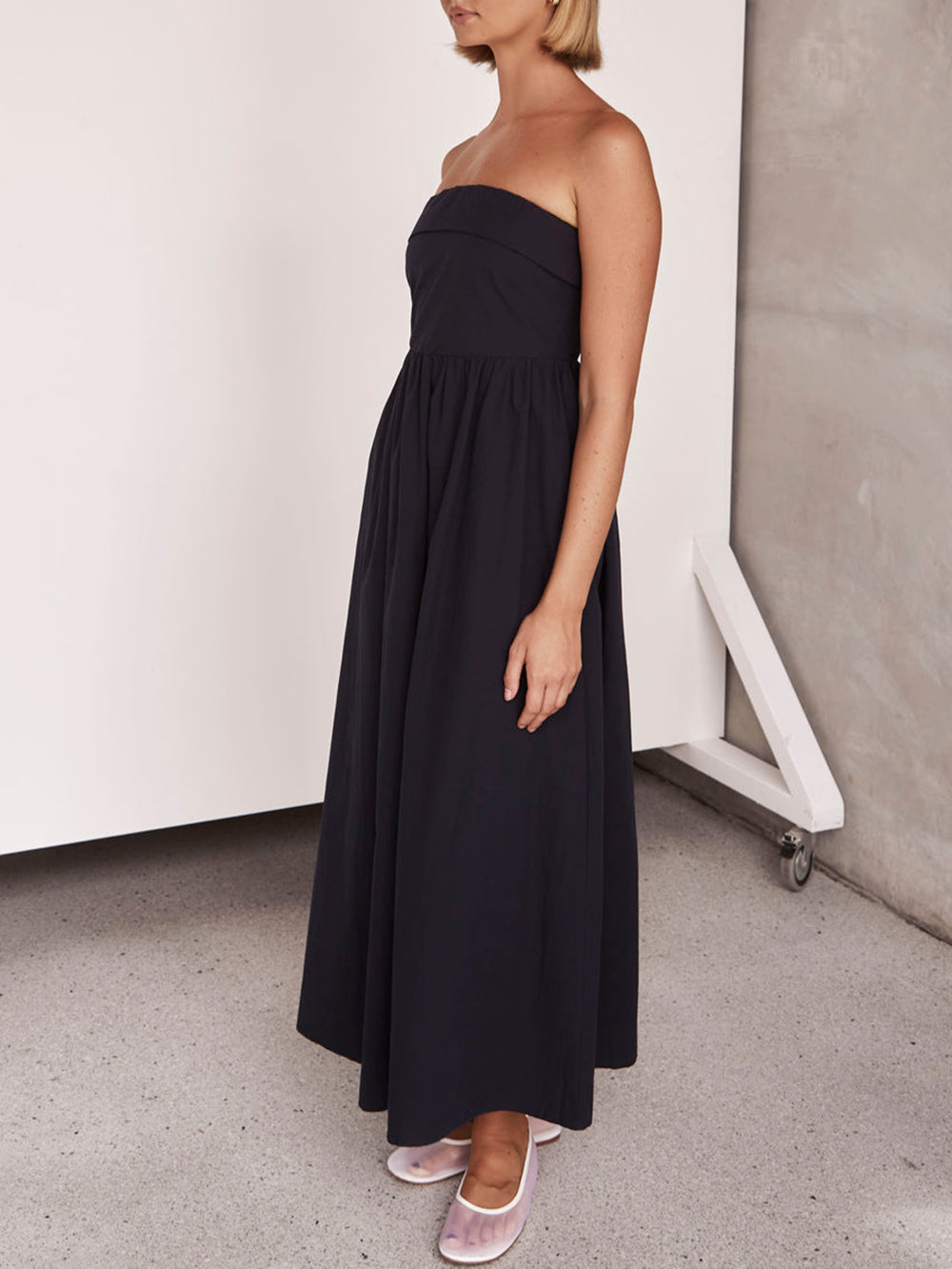 Robe mi-longue sans bretelles Tulare de style resort