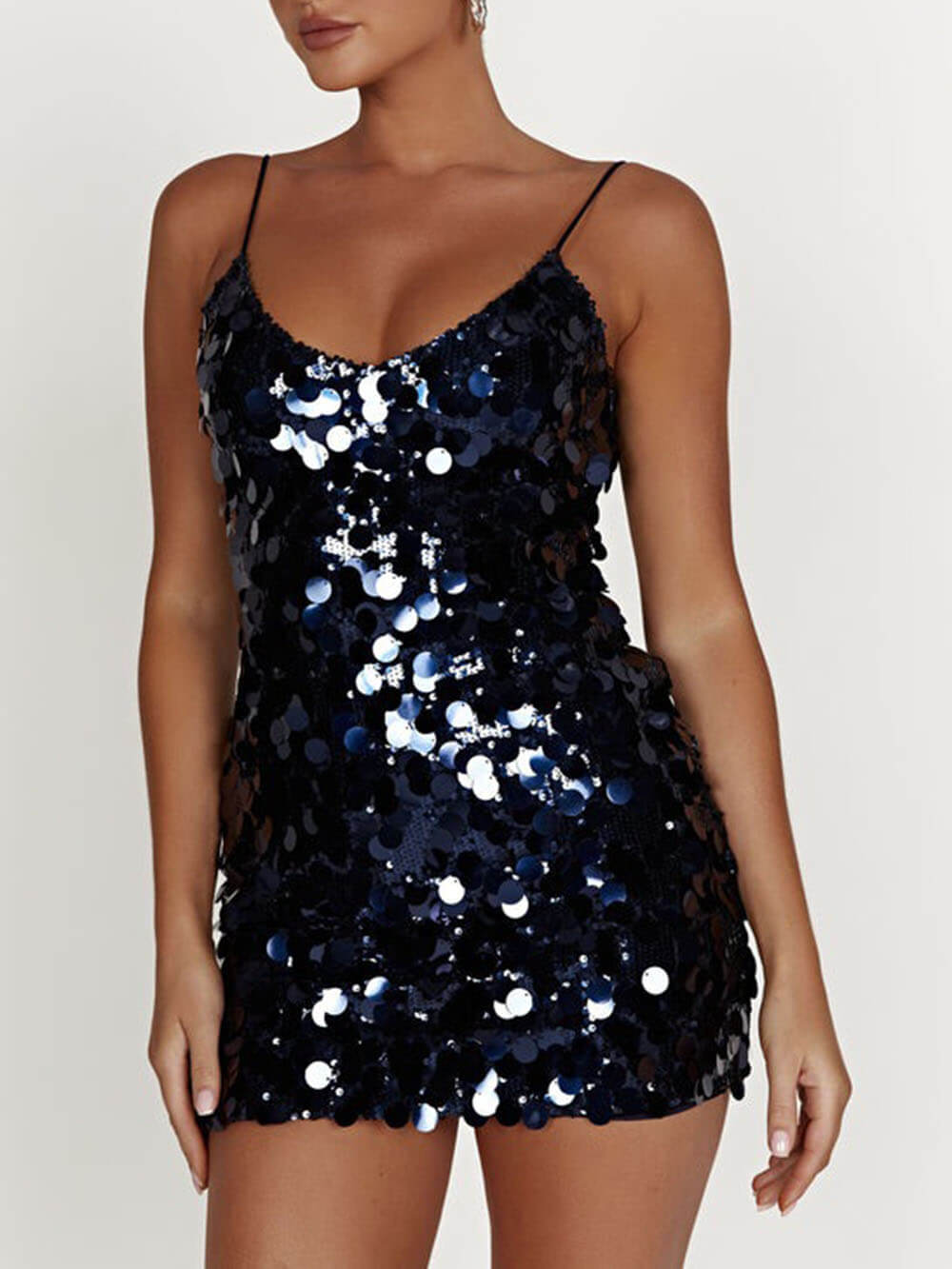 Mini-robe de soirée à bretelles à sequins