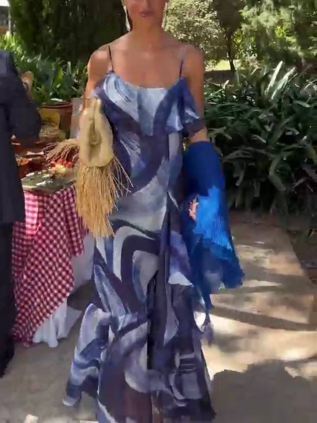 Einzigartiges bedrucktes Sling-Kleid
