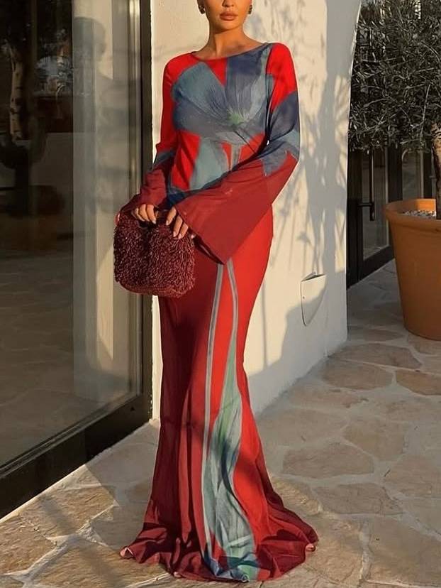 Einzigartiges bedrucktes Maxikleid mit langen Ärmeln