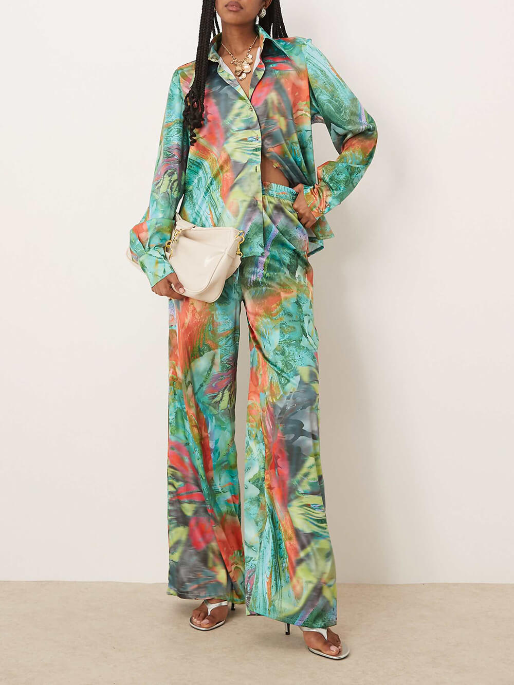 Einzigartige, lockere Hose mit weitem Bein und Satin-Ölgemälde-Print und elastischer Taille