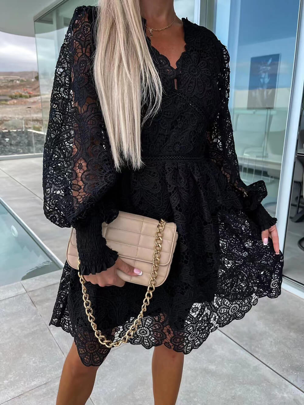 Sexy Minikleid aus hohler Spitze