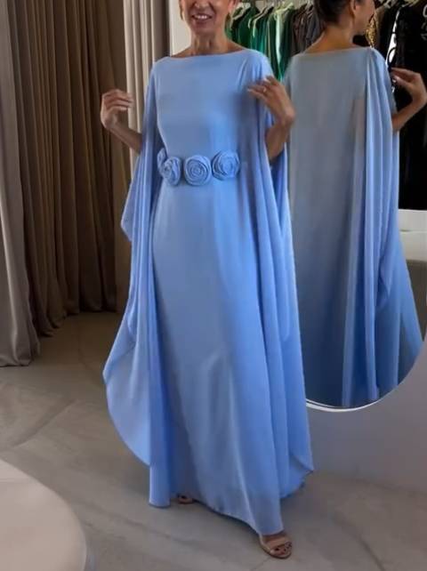 Maxikleid mit dreidimensionalen Blumen