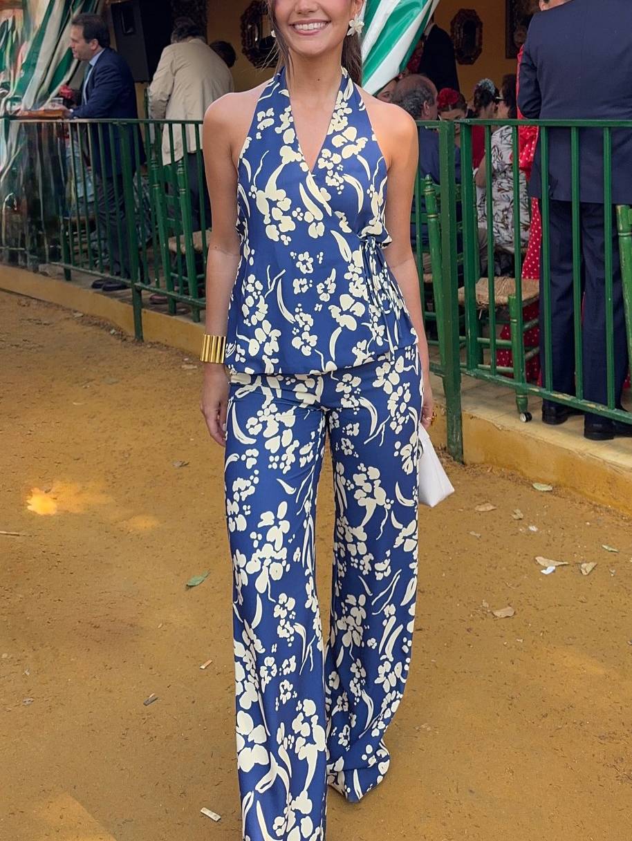 Bedruckte Weste mit Schnürung und Hose