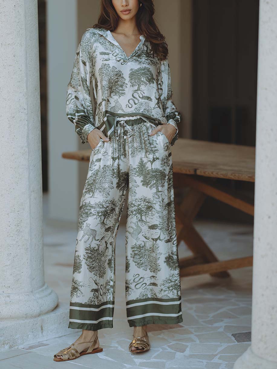 Haut ample à manches longues en satin à imprimé floral jungle