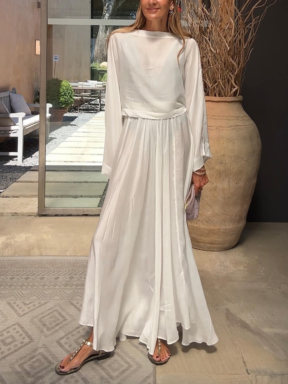 Jupe trapèze évasée et élégante en satin froncé