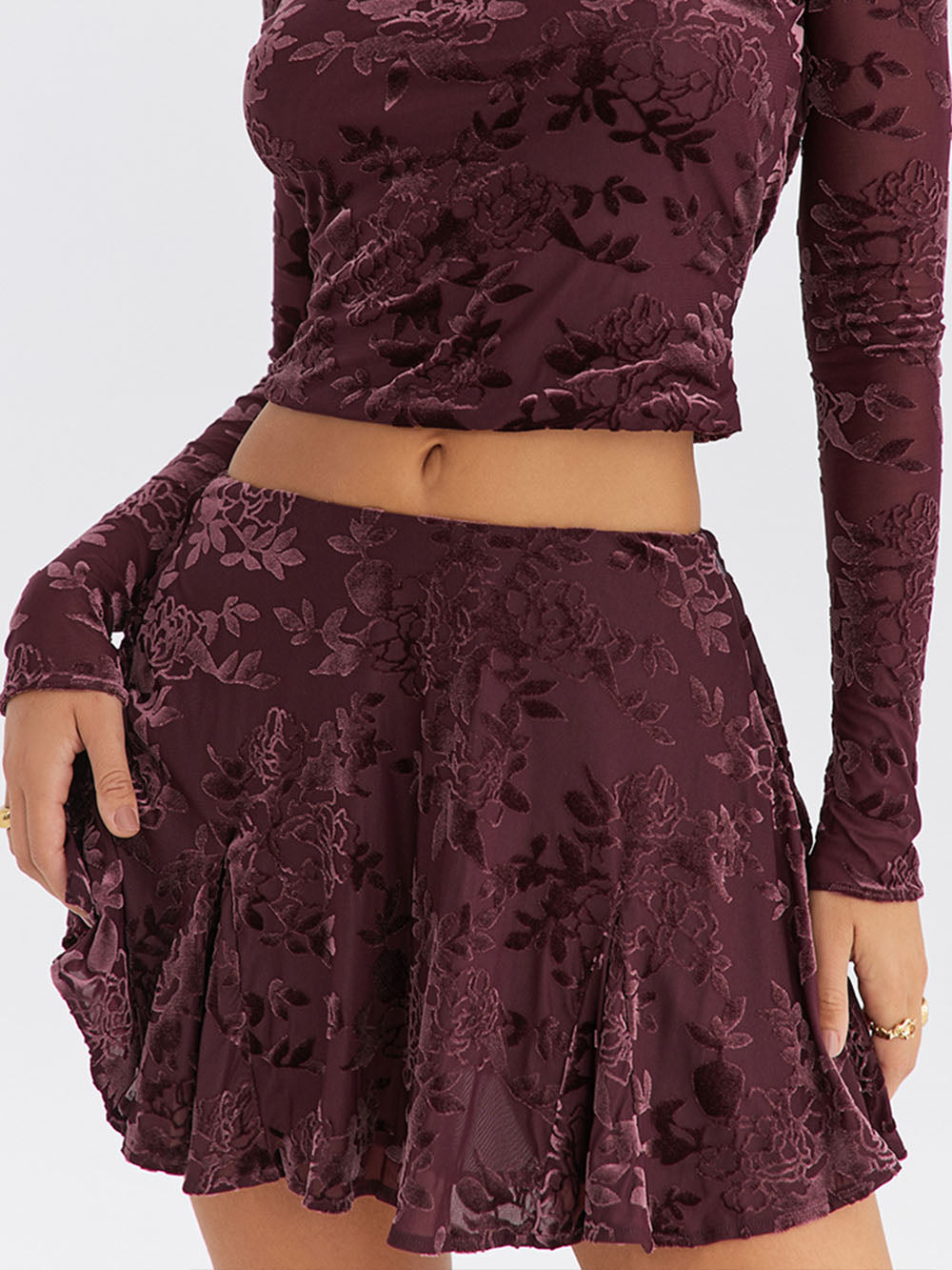 Mini-jupe à imprimé floral délicat