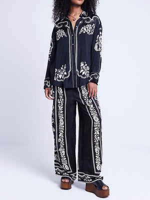 Einzigartiges, übergroßes, lockeres Hemd mit Western-Blumendruck