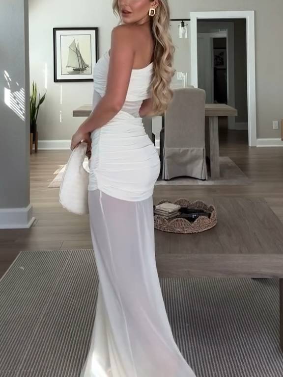 Robe longue en tulle à épaules dénudées