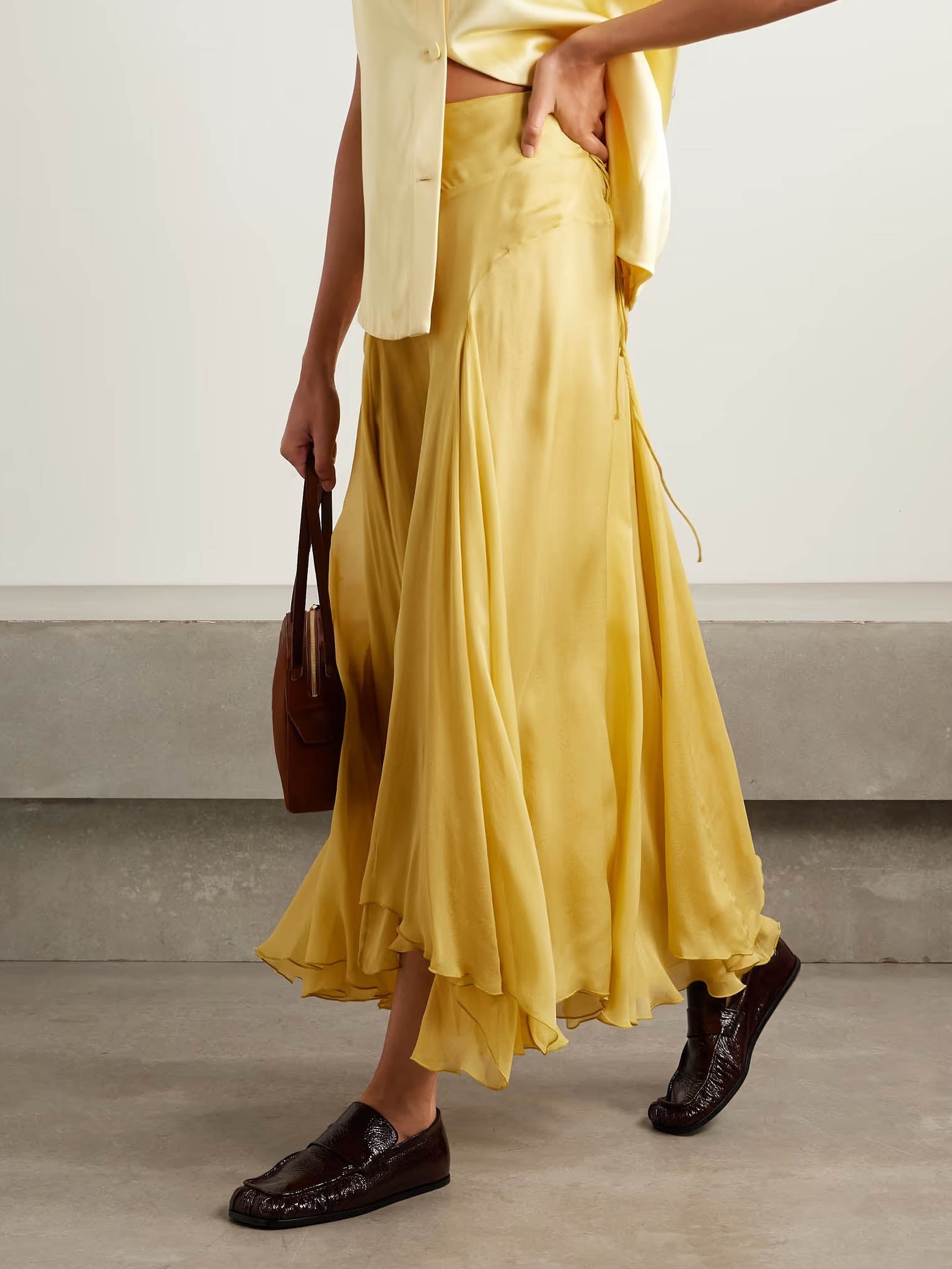 Exquisiter asymmetrischer Maxirock aus plissiertem Chiffon