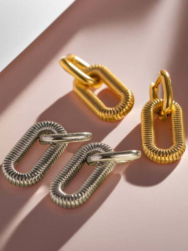 Boucles d'oreilles à chaîne minimalistes