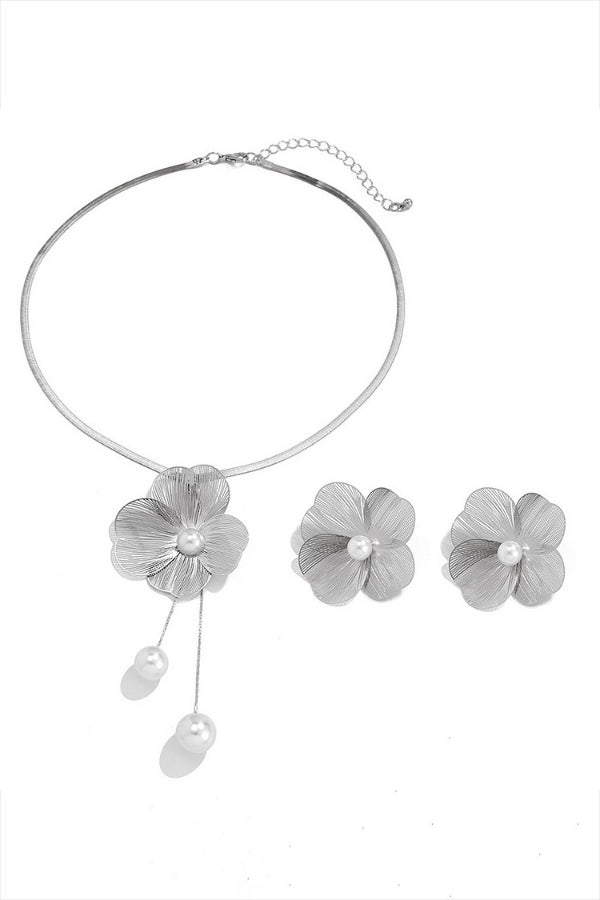 Faux Pearl Decor Oversize Floral Alloy Stud Earrings
