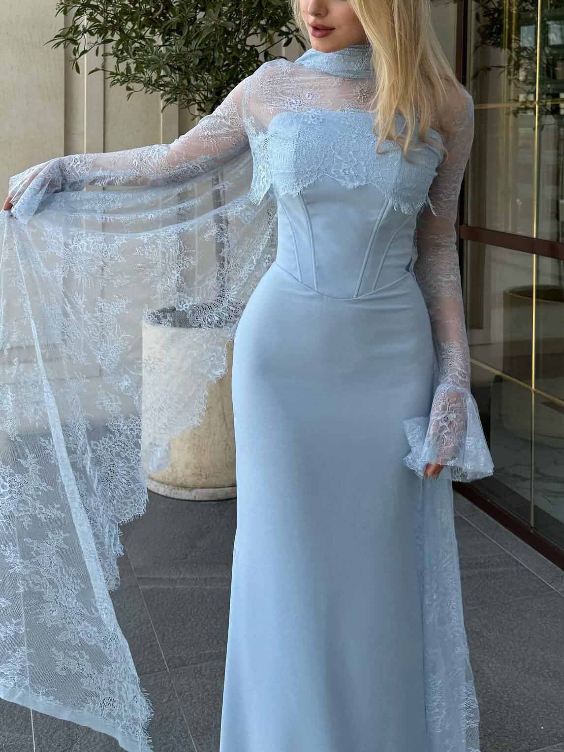 Elegantes trägerloses Korsett-Maxikleid